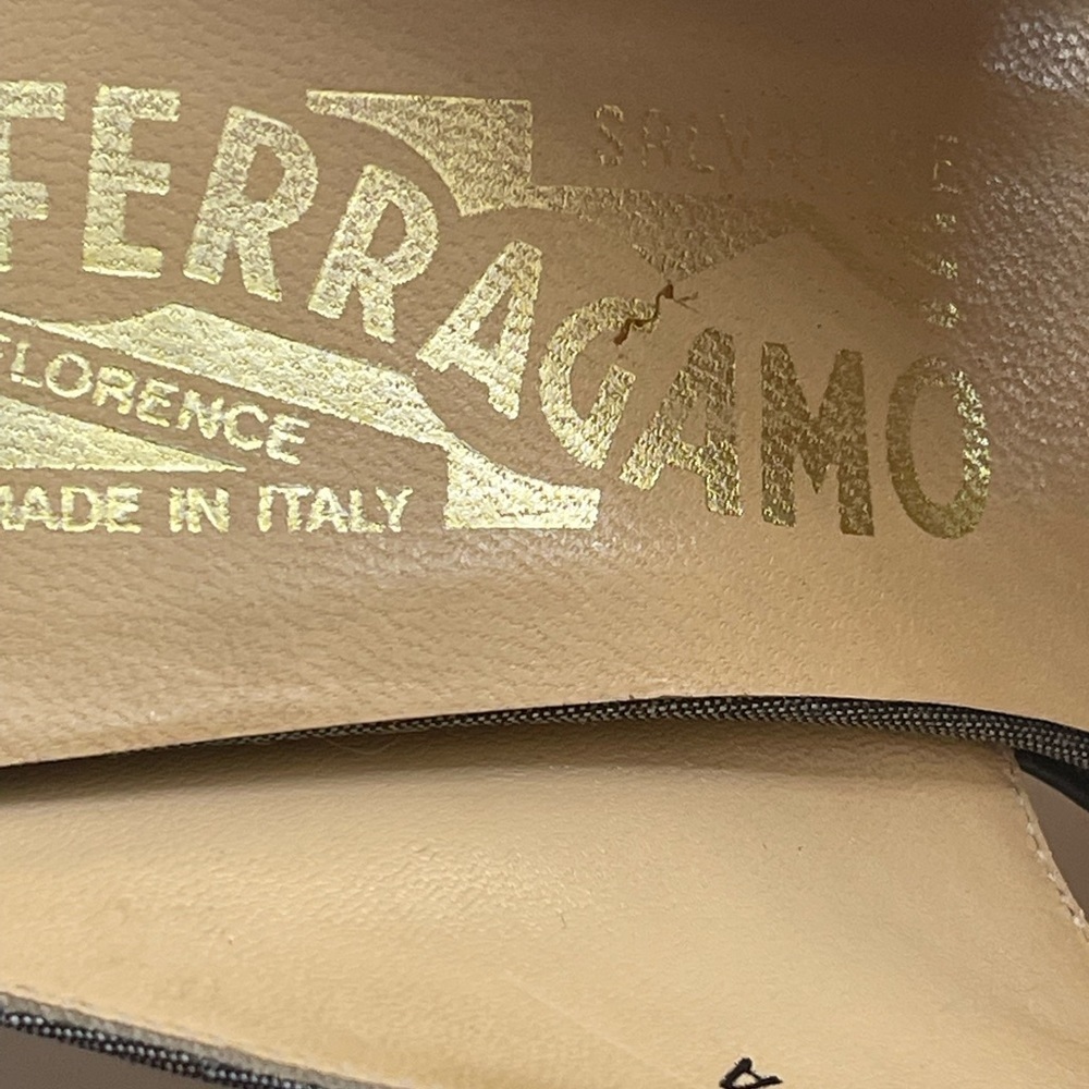 Salvatore Ferragamo Grey leather strap‎ sandals size 8 - Picture 8 of 10